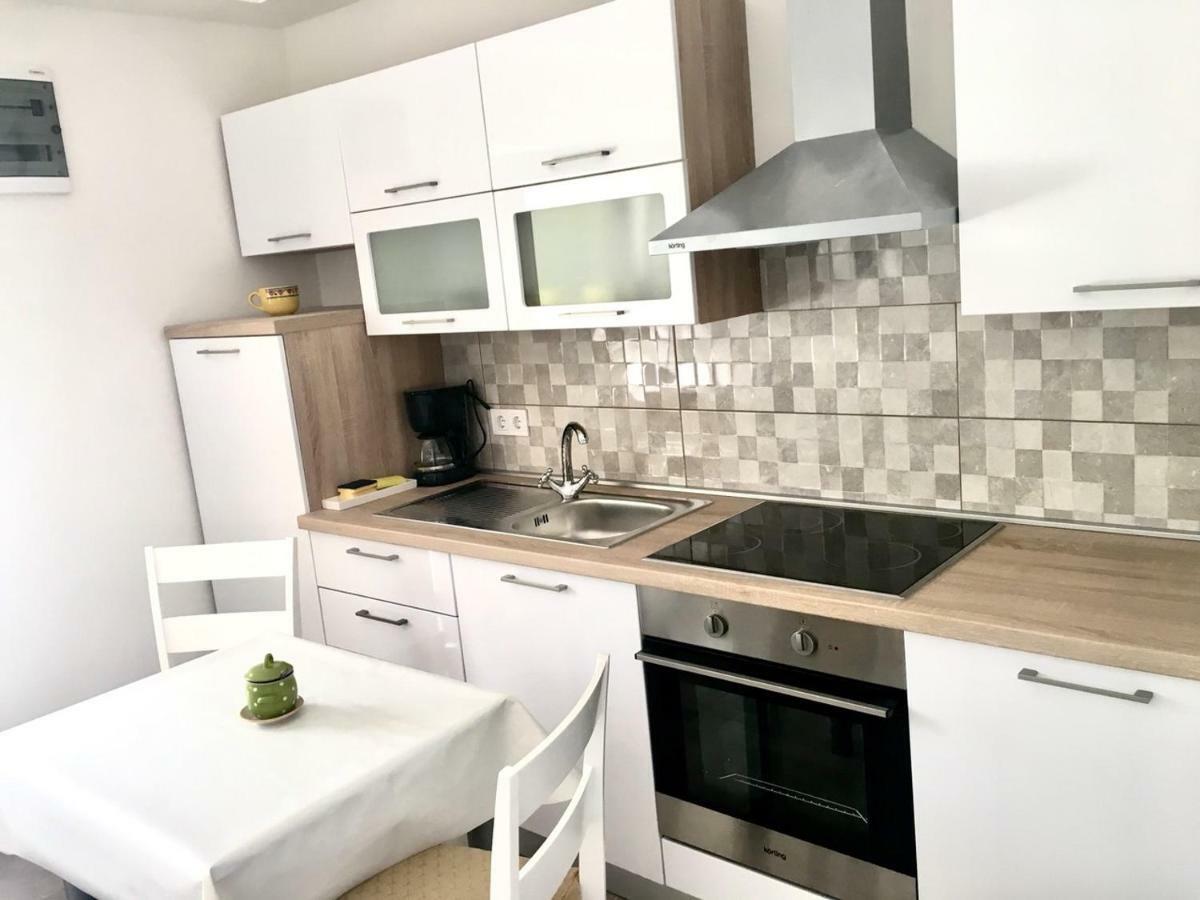Apartment Lili Poreč Extérieur photo